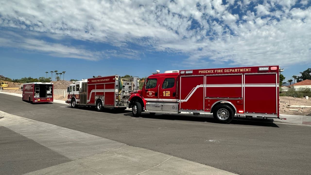 Bomberos pudieron administrarles líquidos por la vía intravenosa para después ser ayudadas a descender por el mismo sendero y subirlas a una ambulancia que ya las esperaba. Ambas mujeres 
<b>rechazaron ser trasladadas a un hospital</b>.