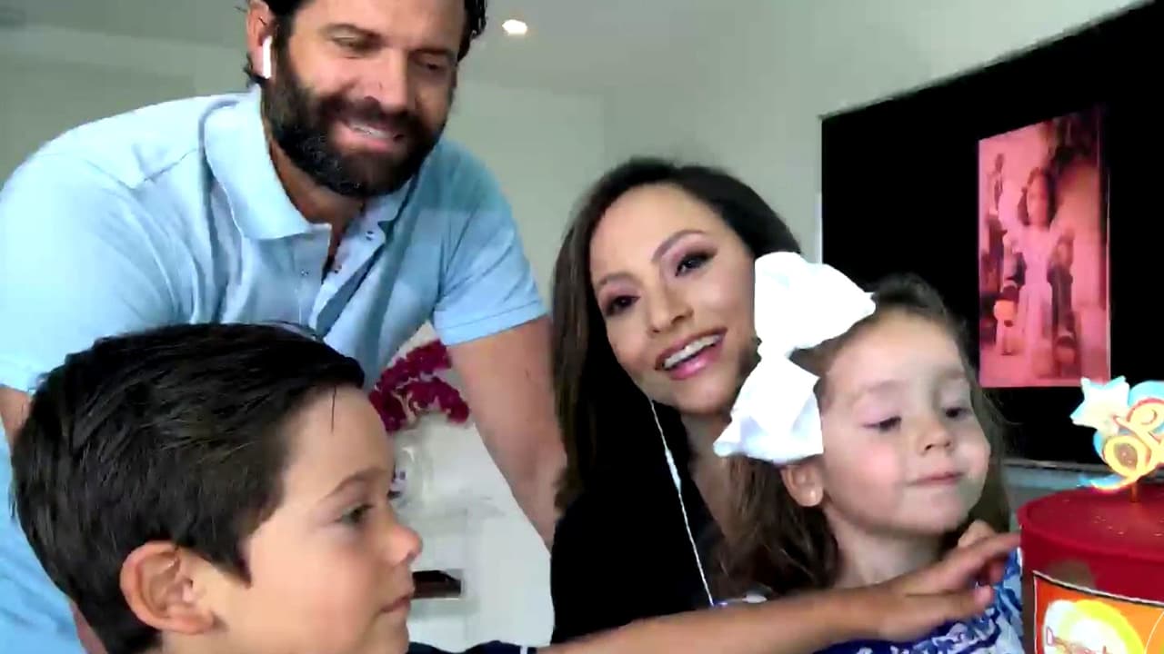 Alguien más que cumplió años esta semana fue nuestra querida Satcha Pretto.