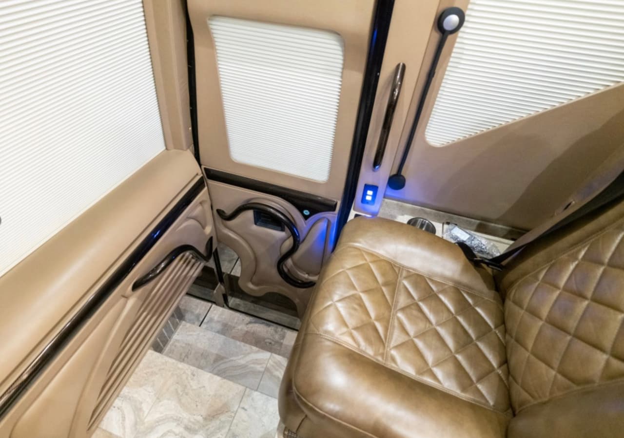 Al igual que el segundo sillón para el acompañanate.