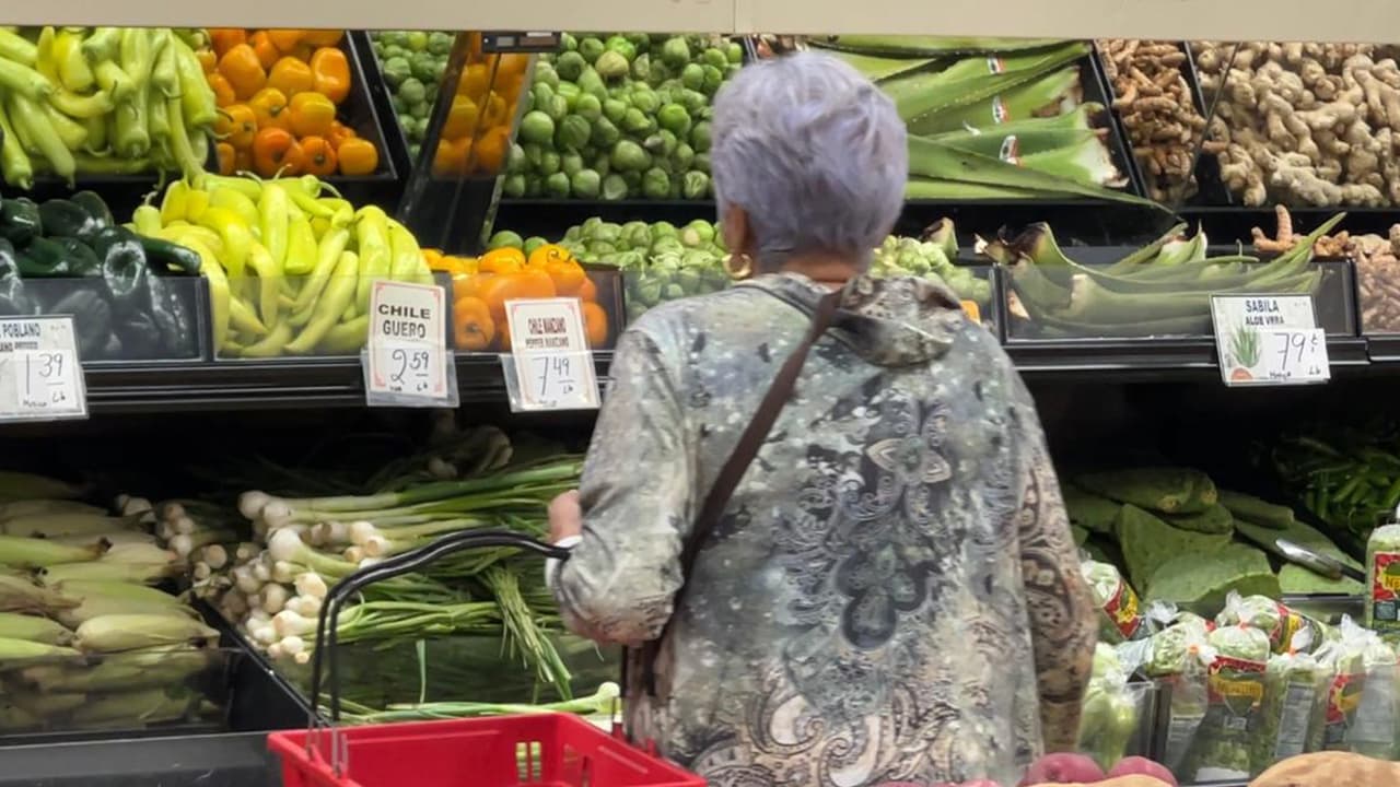 Los beneficiarios recibían $95 adicionales, que el monto mínimo, pero a la mayoría de las familias que tienen SNAP les otorgaban cientos y hasta más de mil dólares, debido a la cantidad de integrantes.