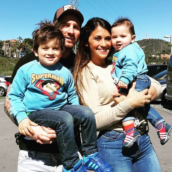 Sus hijos Mateo y Thiago son el centro de su vida.