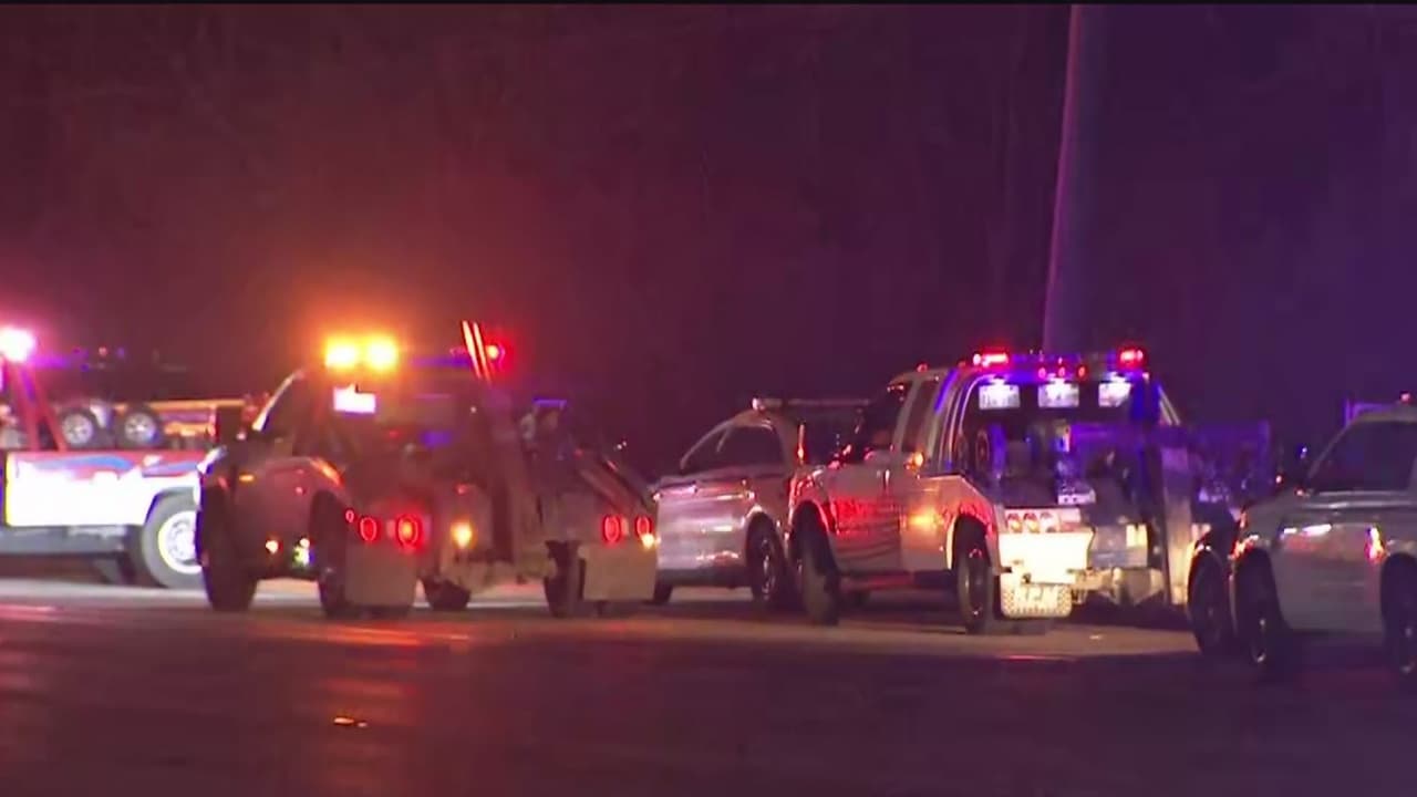 Conductor de un Dodge Challenger cambia de carriles de forma insegura y provoca accidente mortal