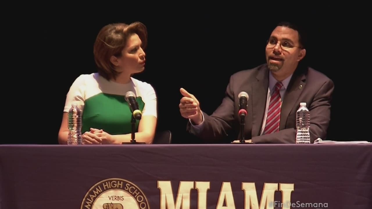 Secretario de Educación exhorta a estudiantes a completar solicitud de ayuda financiera