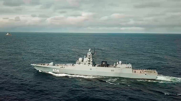 Un poderoso submarino nuclear y una fragata "invisible": esto se sabe de los buques de guerra rusos que navegan hacia Cuba