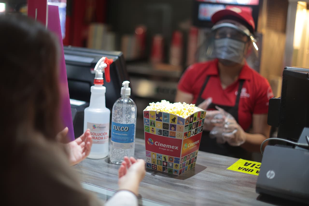 Proponen extender a todo México la prohibición de vender comida chatarra y refrescos a niños
