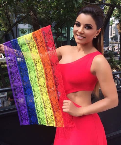 Otra de las invitadas fue la escultural Aleida Núñez.