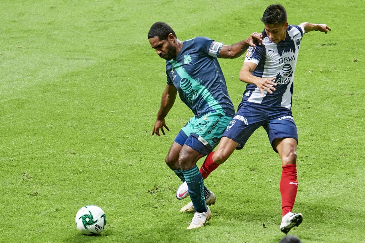 Puebla empata una desventaja de 2-0, fuerzan los penales y se quedan con la clasificación al imponerse 4-2 a Monterrey en la tanda de penales.