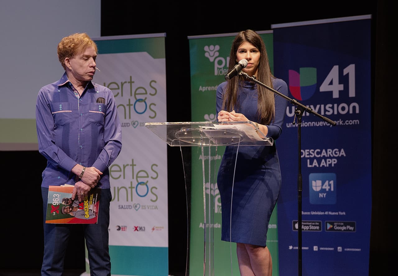 La endocrinóloga María E. Peña conversó con el locutor Coco Cabrera, antes de ofrecer una clase básica sobre 
<b>qué es la diabetes, cuáles son los tipos y los síntomas, y por qué es importante estar informados. </b>El auditorio estuvo lleno.