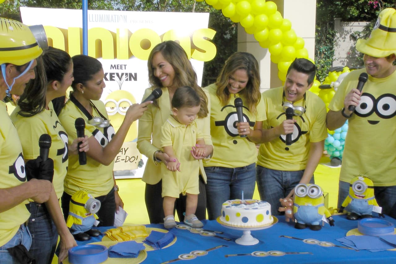 ¡Feliz Cumpleaños, Baby Bruce!