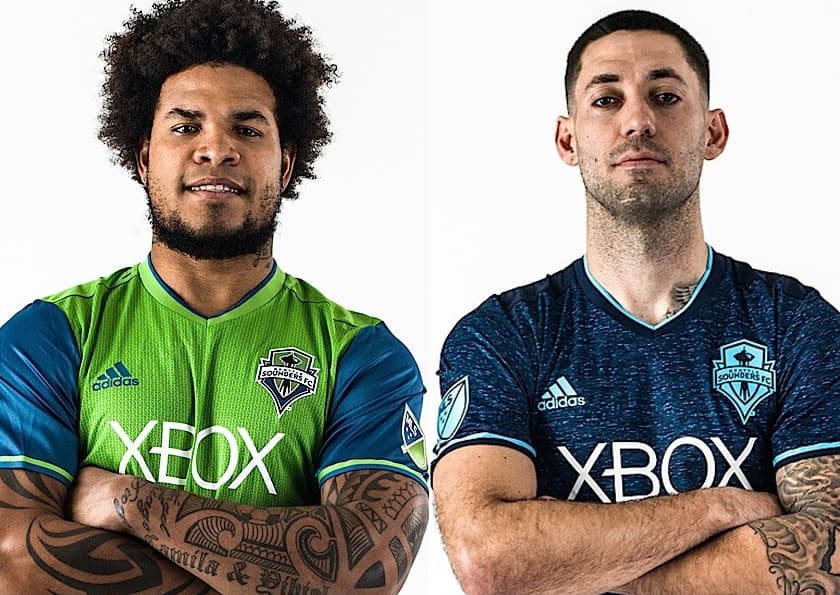 Seattle Sounders presentó dos camisetas para 2016: Román Torres luce la casaca titular y Clint Dempsey la tercera equipación.