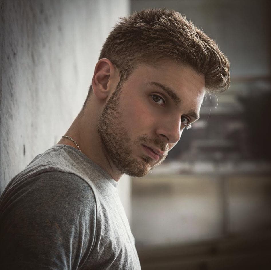 <b>Joan Kuri </b>es otro de los nuevos rostros, este rubio galán también hizo 
<i>casting</i>.