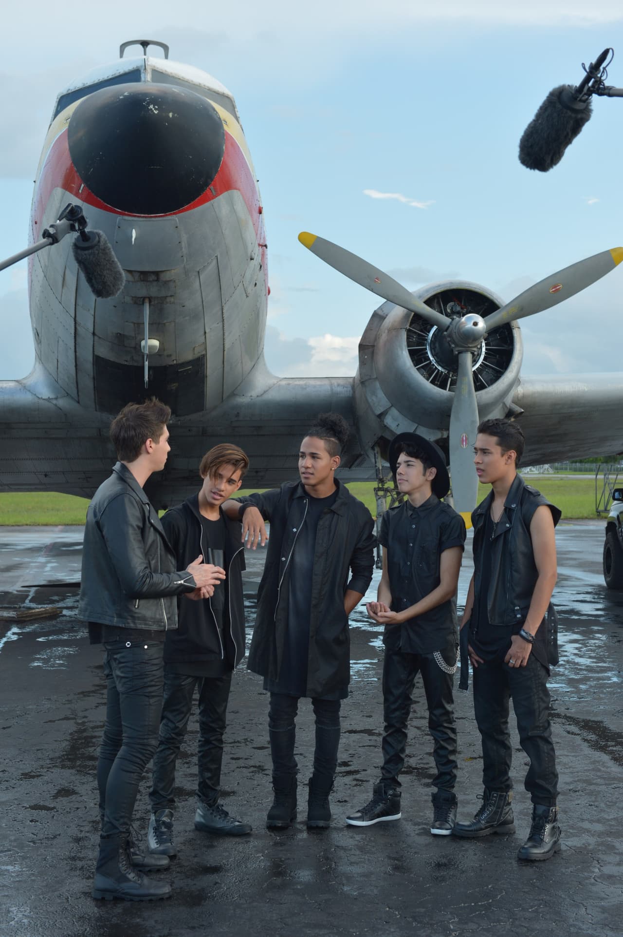 Johann, Richard, Yoandri, Joshua y Joel nos dejaron boquiabiertos con el video 'Aquí Estoy Yo'. Mira ahora el making of.