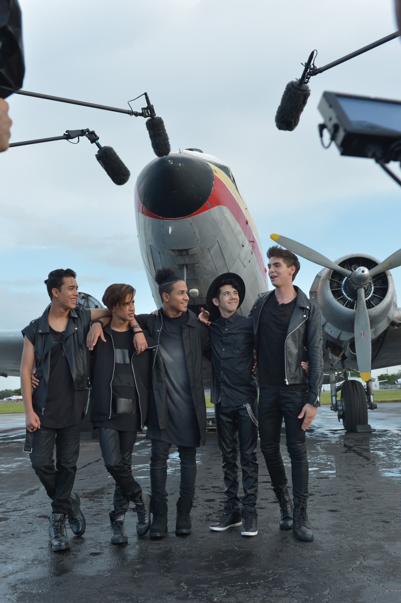 Johann, Richard, Yoandri, Joshua y Joel nos dejaron boquiabiertos con el video 'Aquí Estoy Yo'. Mira ahora el making of.