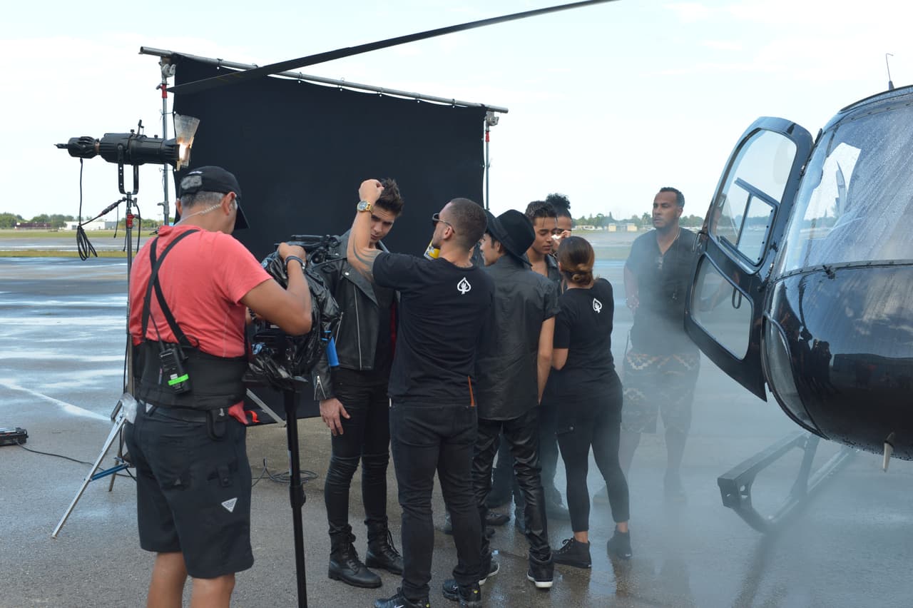 Johann, Richard, Yoandri, Joshua y Joel nos dejaron boquiabiertos con el video 'Aquí Estoy Yo'. Mira ahora el making of.