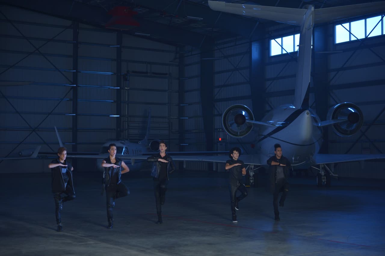 Johann, Richard, Yoandri, Joshua y Joel nos dejaron boquiabiertos con el video 'Aquí Estoy Yo'. Mira ahora el making of.