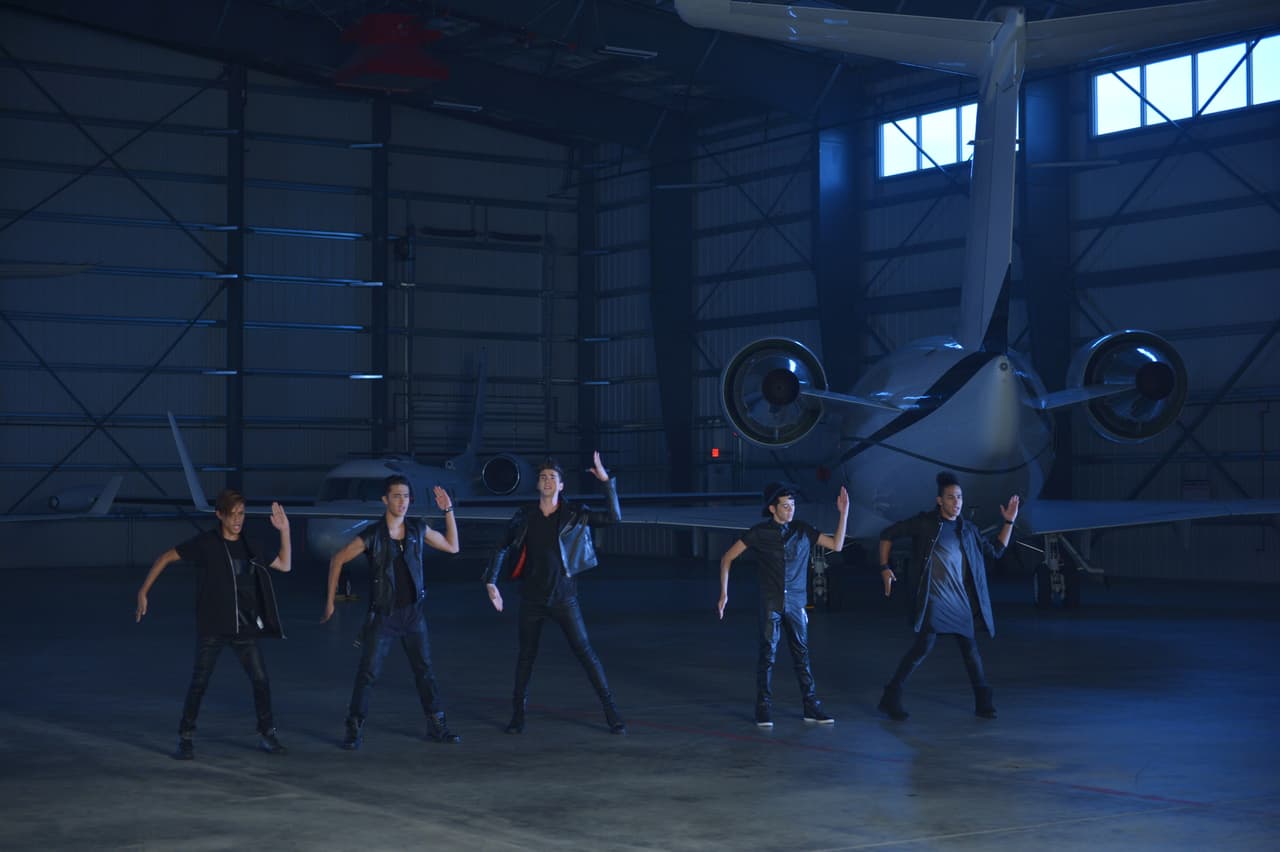 Johann, Richard, Yoandri, Joshua y Joel nos dejaron boquiabiertos con el video 'Aquí Estoy Yo'. Mira ahora el making of.