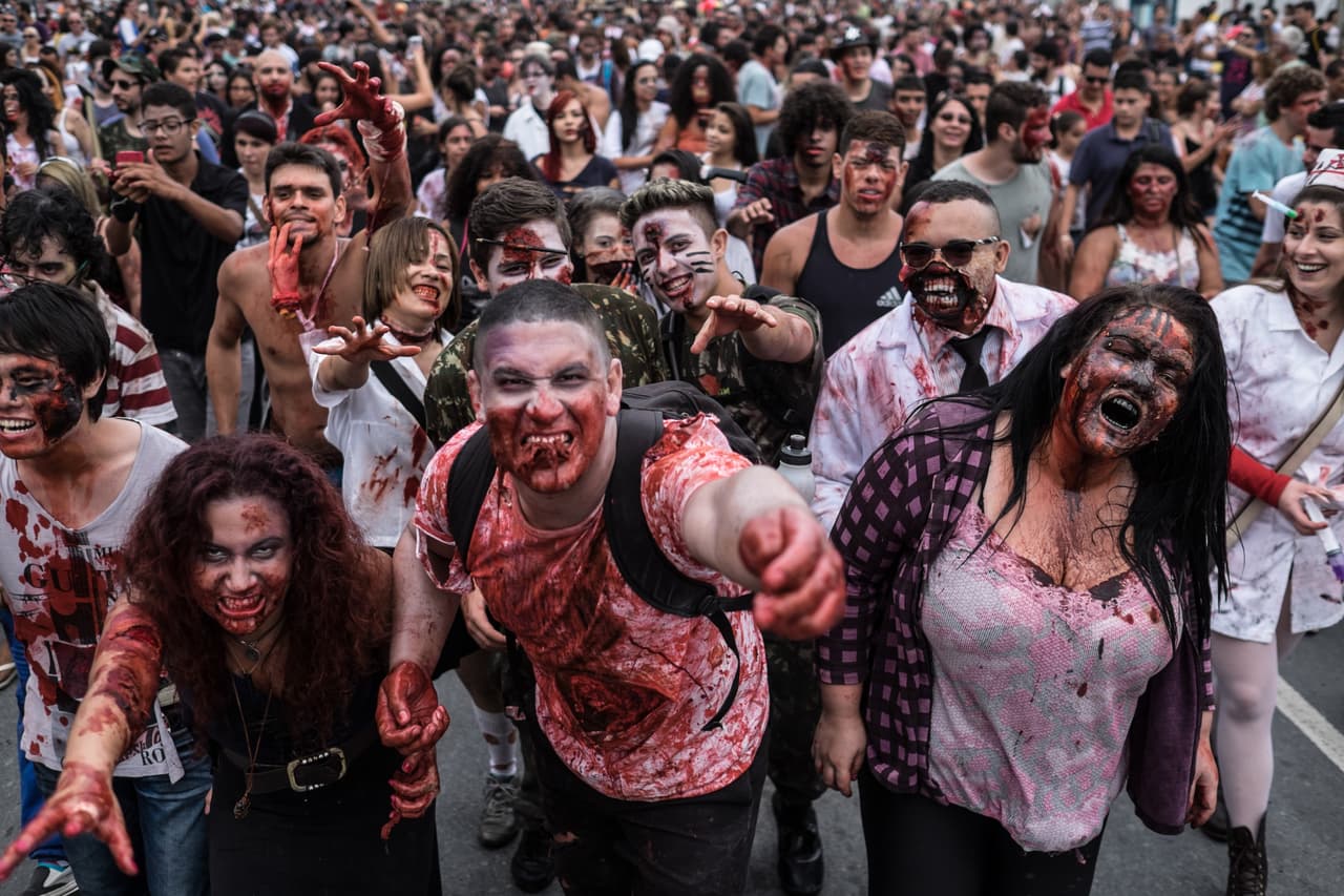 Ofrecen empleo para aspirantes a zombi