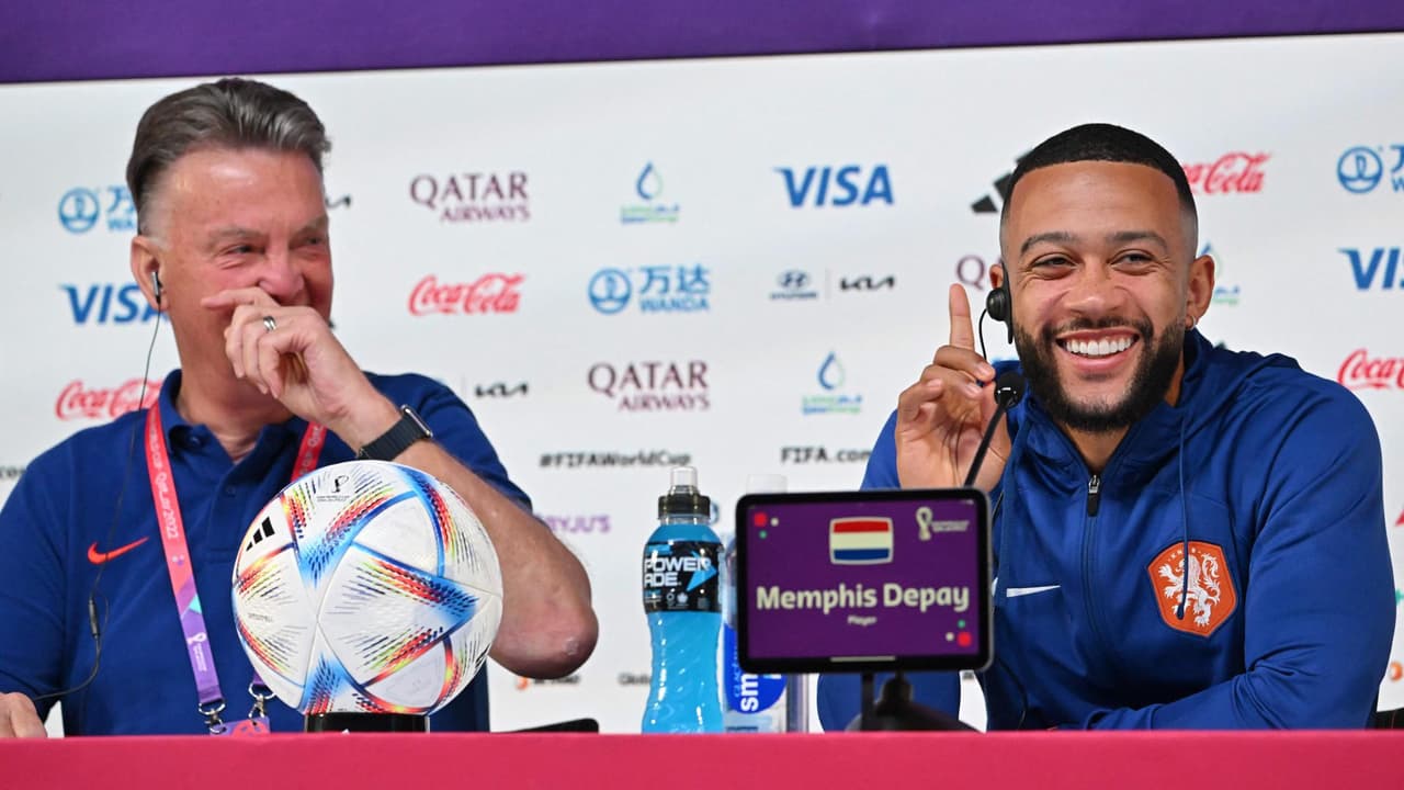 Van Gaal y su relación con Depay: “Ahora nos besamos en la boca”