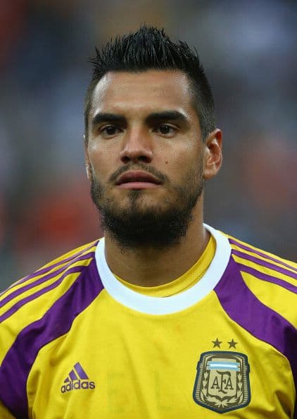 7. SERGIO ROMERO. Tras su participación en el Mundial, el portero de Argentina aumentó su valor en 58.8%, pasando de los 4.6 a los 7.3 millones de dólares.