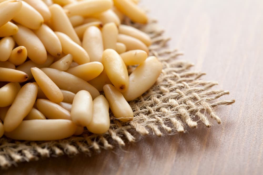 Existen algunos frutos que no se recomiendan tanto y es importante que también los tengas en consideración para que no abuses de ellos.