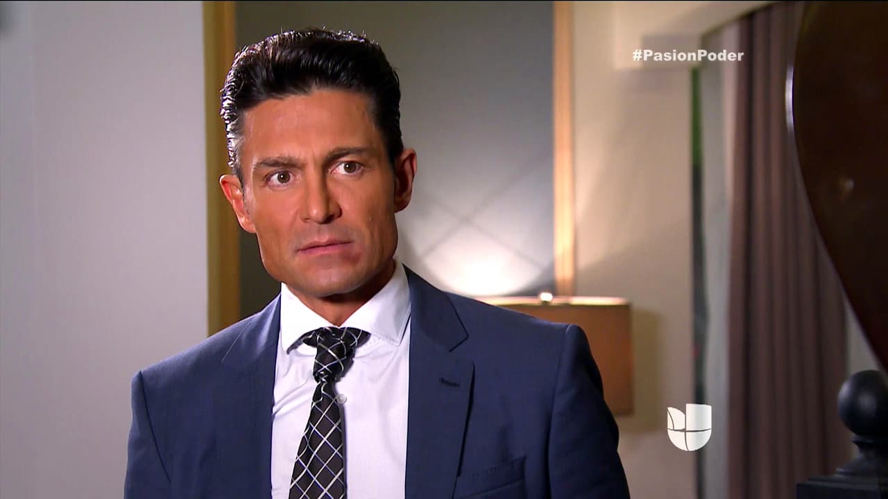 ¡Ayy Julia! Eladio se va a poner furioso si se entera que estabas hablando con Arturo.