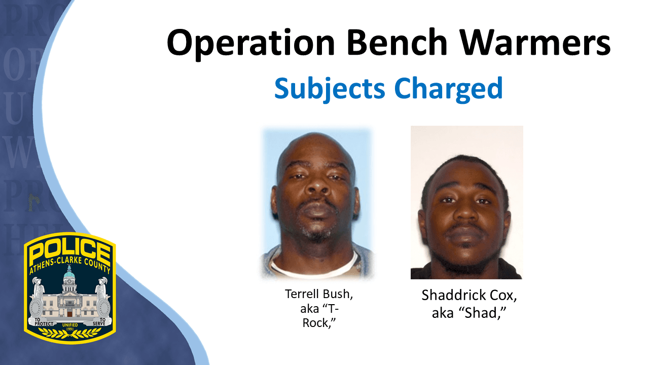 Terrell Bush y Shaddrick Cox.