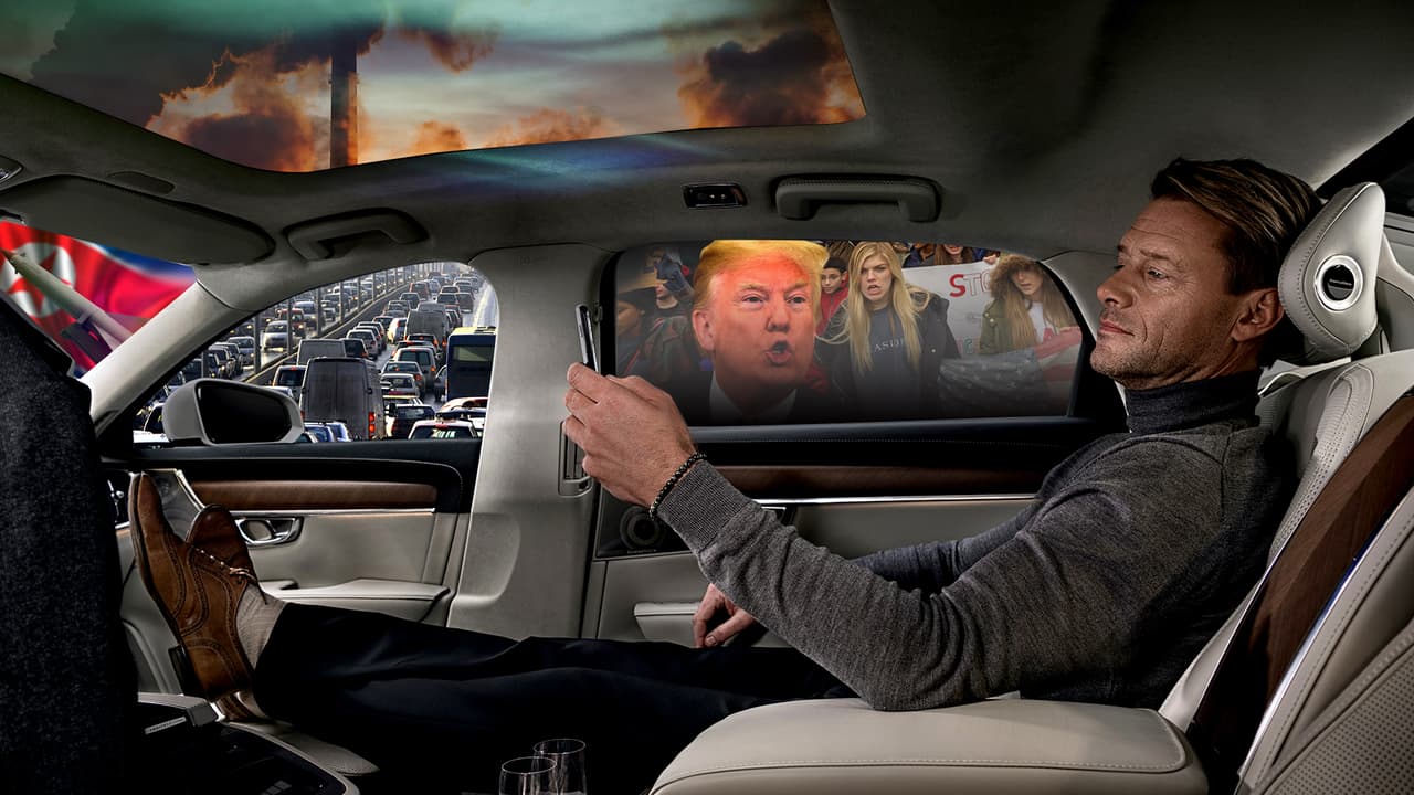 Vivimos en tiempos extraños. La sobrecarga de información que nos llega gracias a tecnologías de comunicación cada vez más sofisticadas e implacables, amplificada por una gran variedad siempre creciente de redes sociales, no nos deja espacios para refugiarnos y olvidarnos tanto del quehacer diario como de la avalancha de noticias, buenas, malas y falsas con que somos bombardeados constantemente. Un estudio de llevado a cabo conjuntamente por 
<b>Volvo</b> y 
<b>Harris Poll</b> consiguió que la cabina de tu auto podría ser el 
<b>último refugio</b> para la serenidad del público estadounidense.