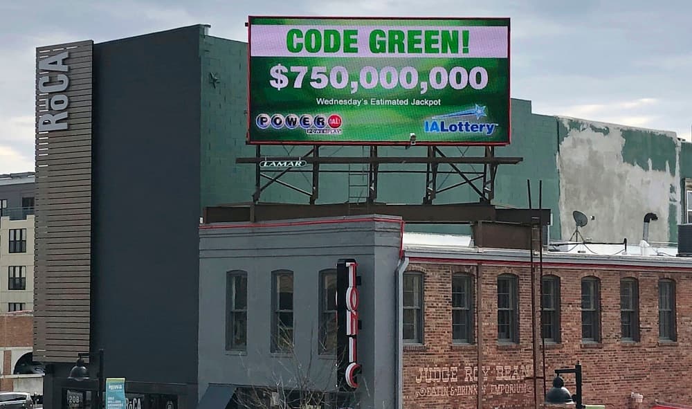 Si ganaras los 750 millones del Powerball: ¿elegirías cobrarlo todo a la vez o poco a poco durante 30 años?