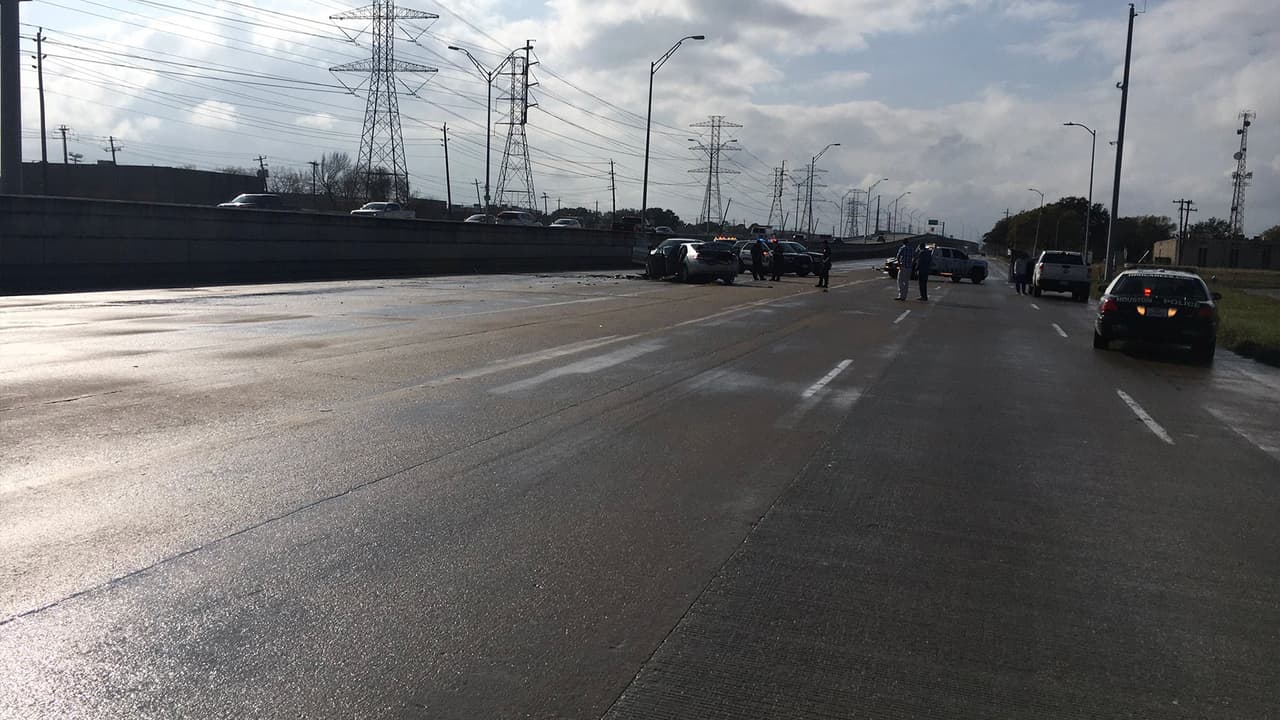 Policía reporta un accidente mortal en la Westpark Drive que estará cerrada por unas horas