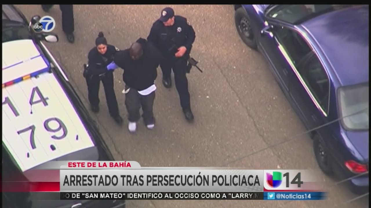 Vehículo impacta a patrullas y genera una persecución en Oakland