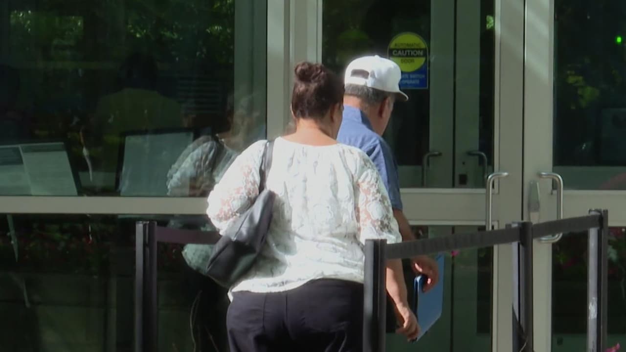 Administración Trump busca intensificar la desnaturalización: 250 casos antes del 30 de septiembre