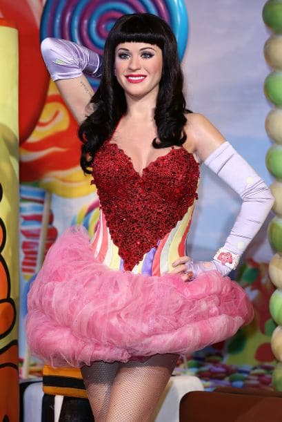 Esta es la de Katy Perry, parece de verdad.