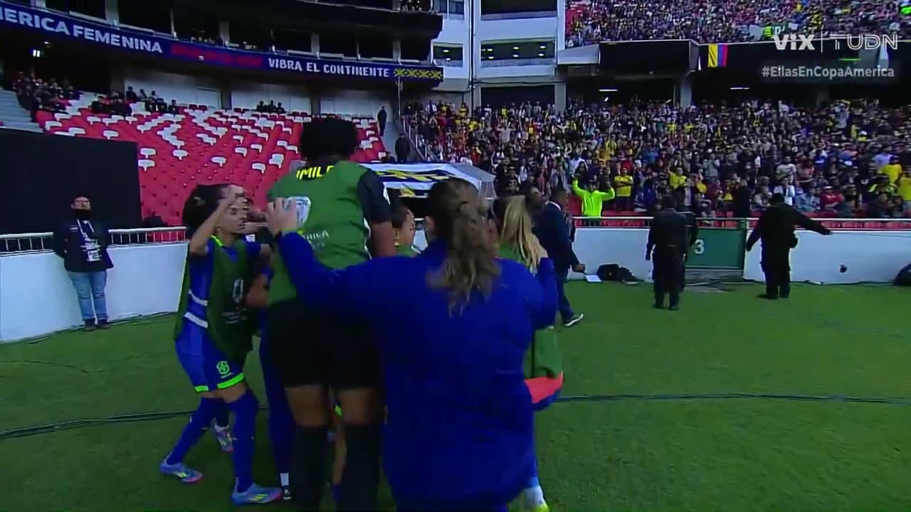 ¡Brasil responde de inmediato con golazo de Amanda Gutierres!