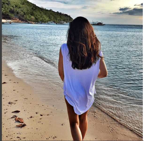 Las prendas de algodón son súper básicas, ya que son muy frescas y te harán lucir súper cool.