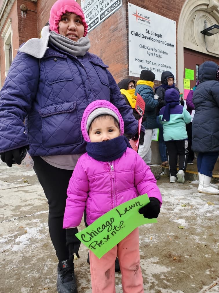 Padres piden que siga abierta el centro St. Joseph aun que fuera solo hasta que encuentren a donde llevar a sus hijos.