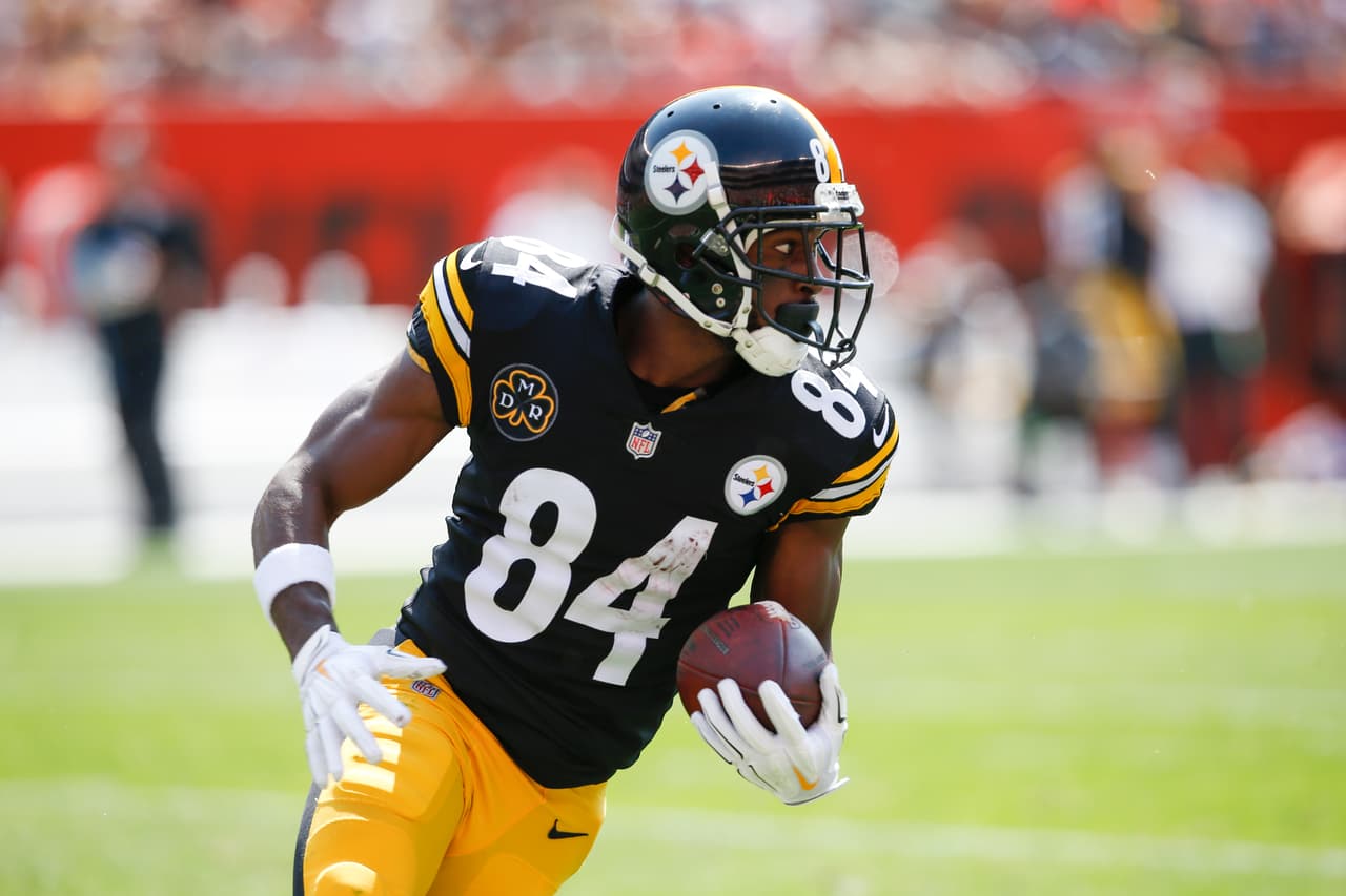 “No es necesario que suceda, no debería suceder. Espero no sigan y haya aprendido una lección de todo esto”, señaló el coach de Pittsburgh en conferencia de prensa.