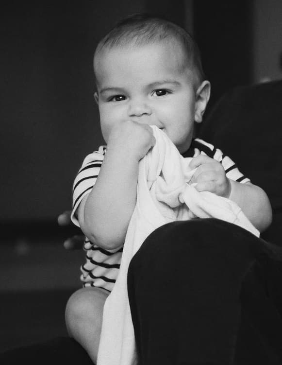 Un año después, a finales de octubre, la pareja le dio bienvenida a Renn Martin-Yosef, su cuarto hijo.