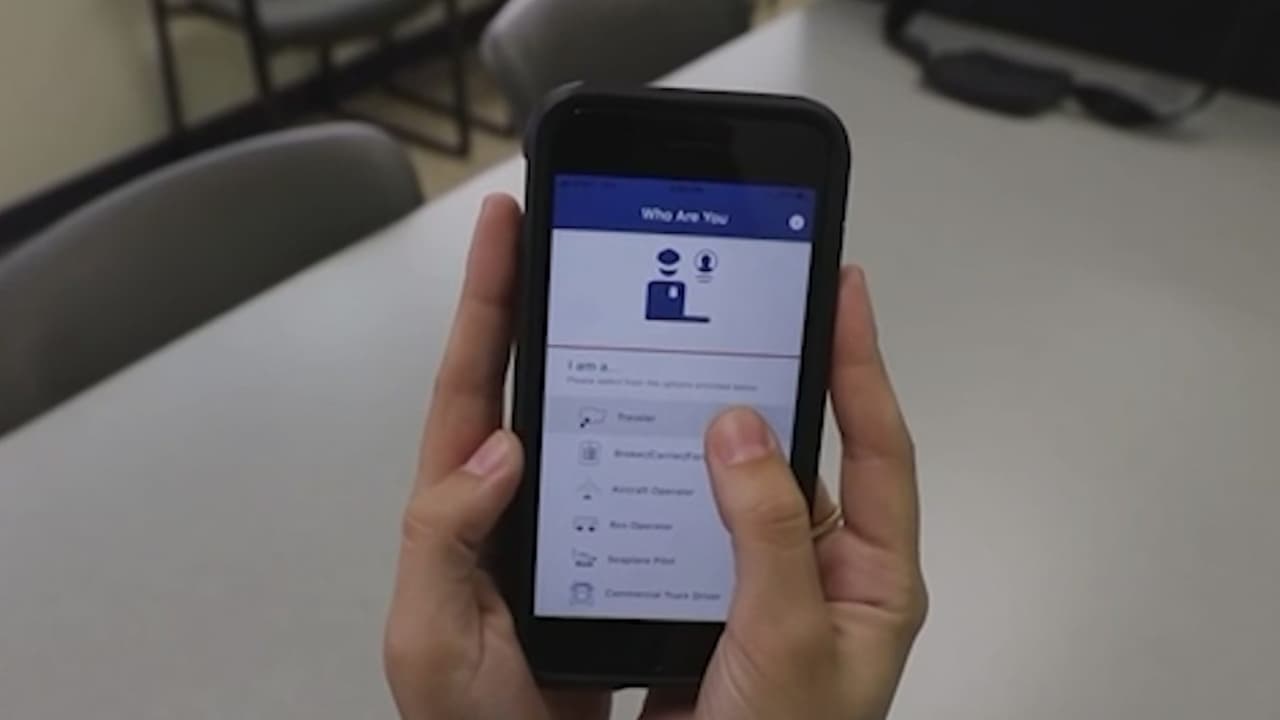 Aprobaciones de residencias permanentes para cubanos se desplomaron en casi 100%