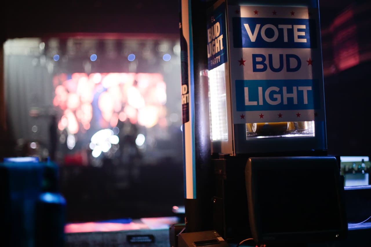 ¡Gracias a Bud Light por patrocinar el concierto!