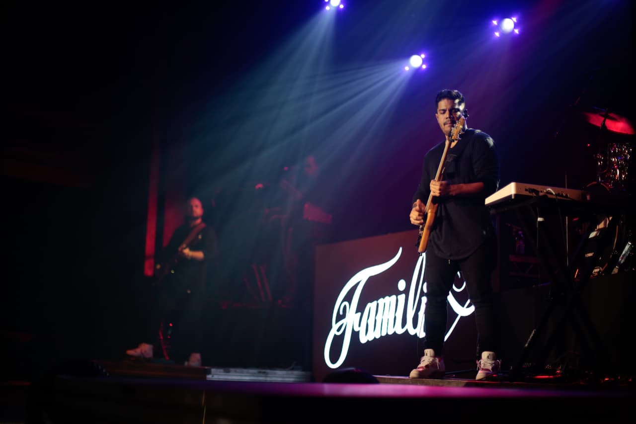 J Balvin rompiendo tarima en #LaXenPrivado.