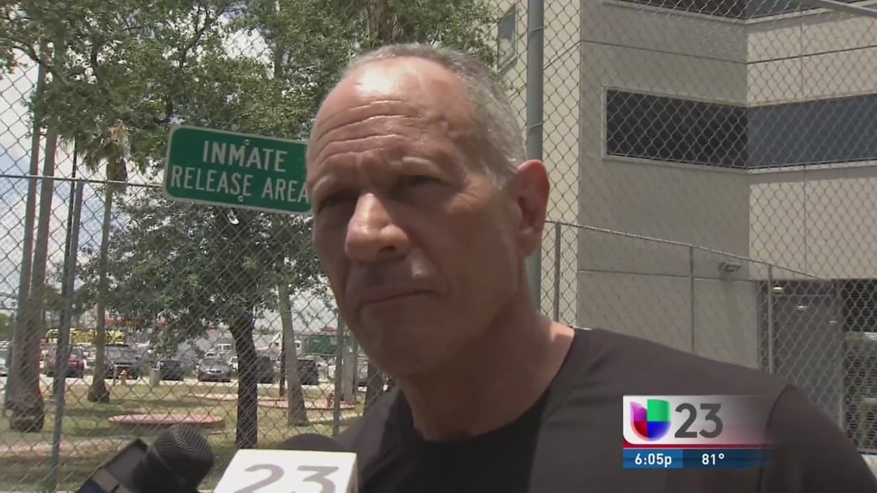 Sale bajo fianza el exalcalde de Miami Dade, Carlos Álvarez