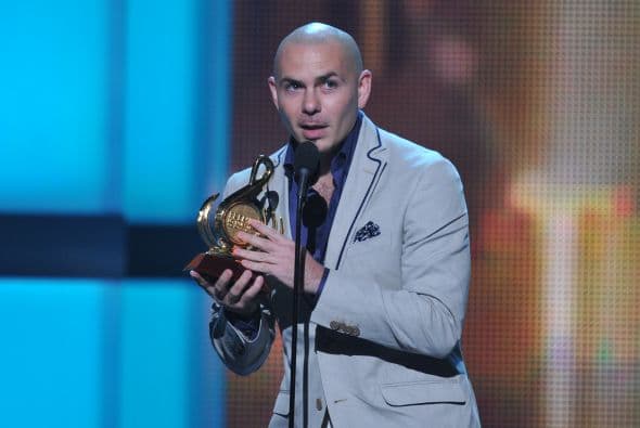 En 2014 Pitbull lo volvió a hacer a ganar en las dos categorías que estuvo nominado esa noche: Canción Urbana del Año y Artista Urbano del Año. También subió al escenario junto a Enrique Iglesias para interpretar 'I'm freak'.