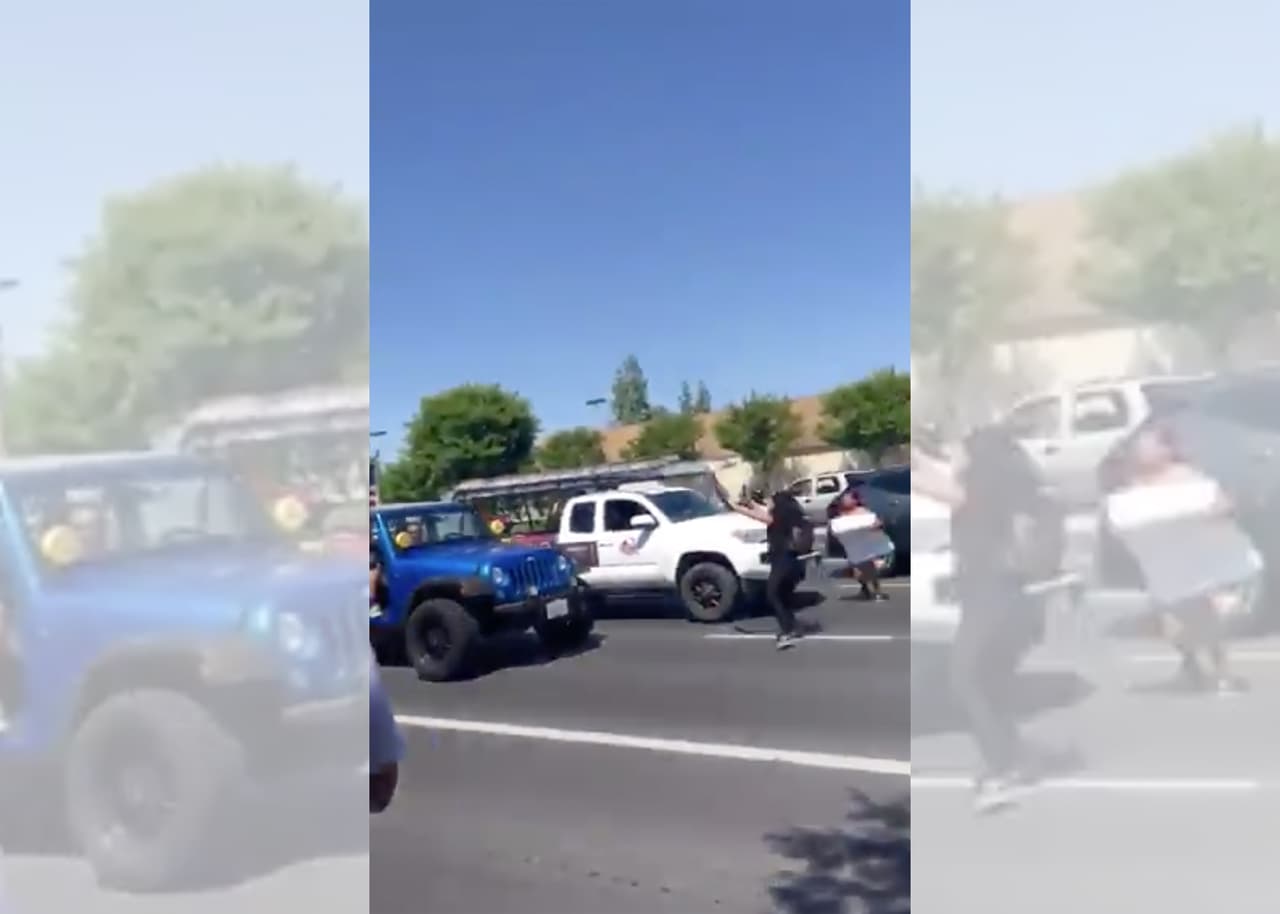 En Visalia, en las cercanías de 
<b>Mooney Boulevard con Caldwell, </b>un par de manifestantes fueron embistadas por un Jeep Wrangler que aceleró rápidamente en contra de ellas.