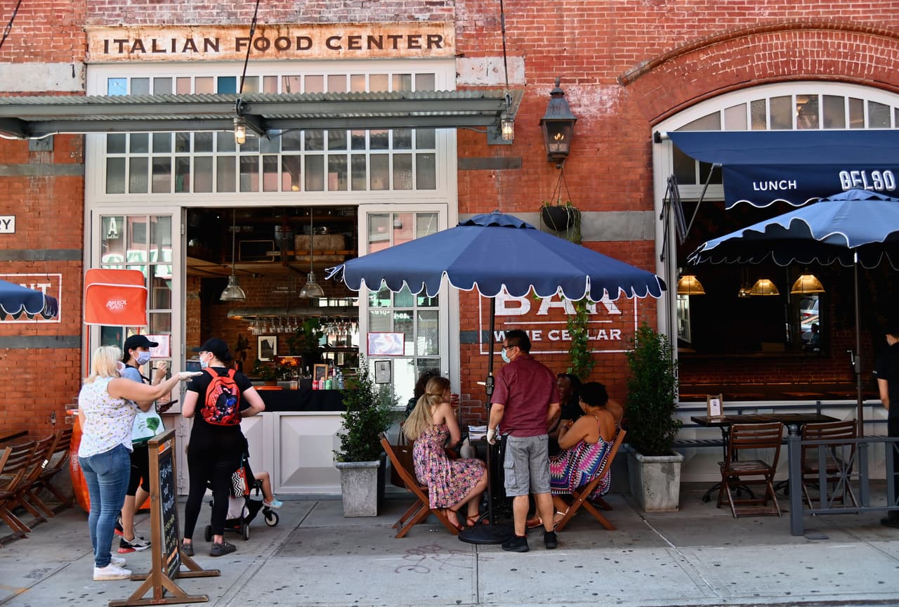 A principios de esta semana, la ciudad entró en la Fase 2, que permitió la reapertura de oficinas, tiendas y restaurantes al aire libre.