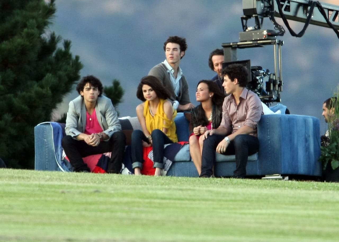 Para ese entonces, las estrellas eran también grandes amigas de los hermanos Jonas.