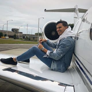 Ha colaborado ya con Maluma, J Balvin y Wisin.