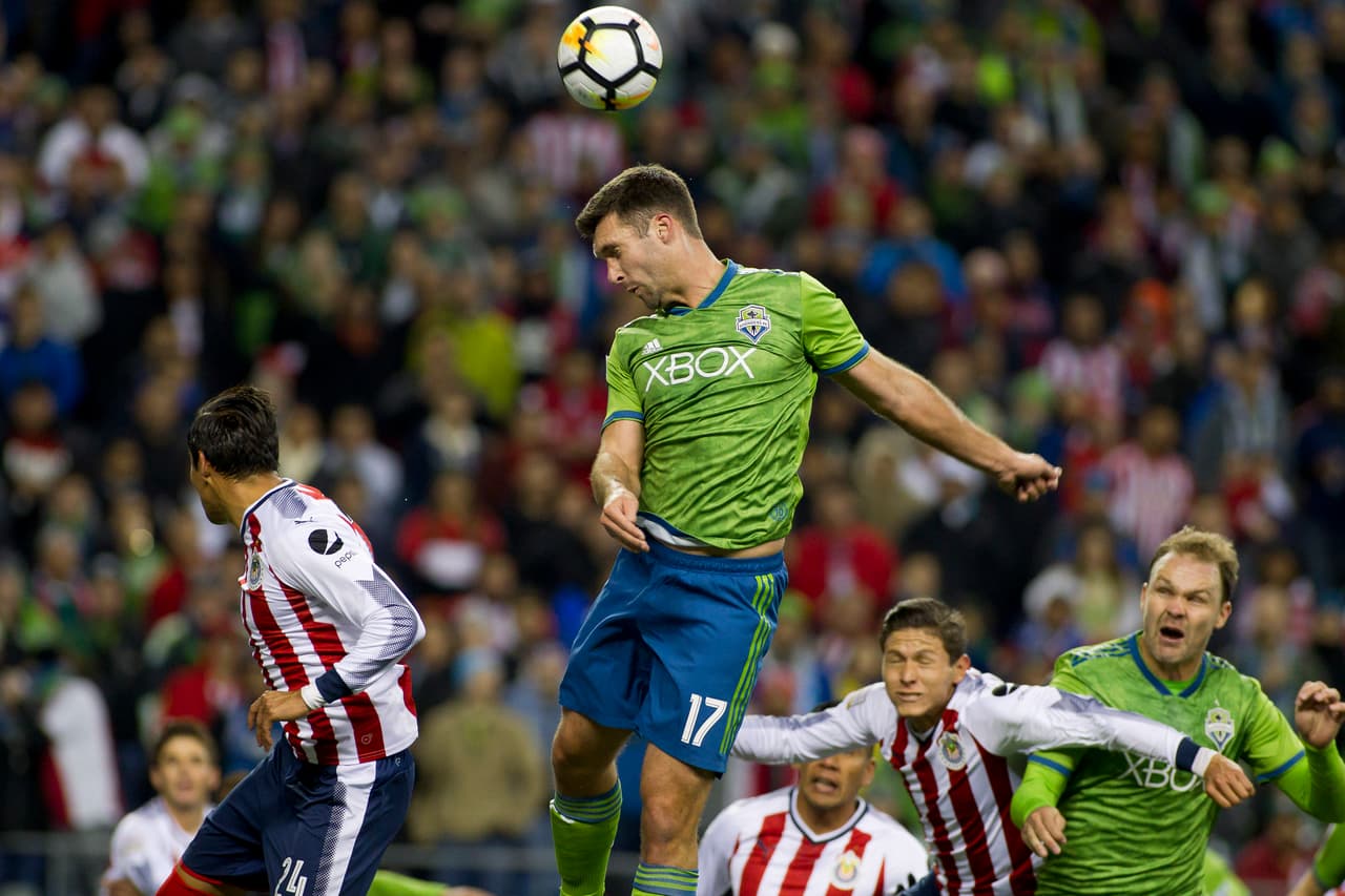 El local fue el que tuvo la iniciativa de llevarse pronto el primer tanto del partido en el CenturyLink Field, su casa.