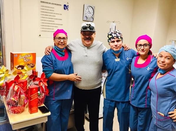 El cantante de banda saludó este miércoles 15 de enero a sus seguidores desde la 
<b>cama de hospital </b>y les envió un emotivo agradecimiento, a través de su cuenta de 
<b><a href="https://www.instagram.com/p/B7V-R3xp6eP/" target="_blank">Instagram</a></b>.