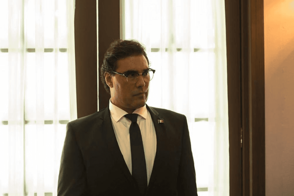 <b><a href="https://www.univision.com/shows/sin-miedo-a-la-verdad" target="_blank">Sin Miedo a la Verdad</a></b> regresa con su tercera temporada y el actor 
<b><a href="https://www.univision.com/temas/eduardo-yanez" target="_blank">Eduardo Yáñez</a></b> será parte crucial al interpretar el papel del presidente de México.