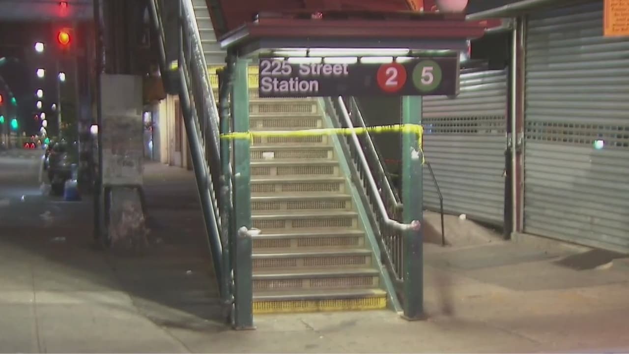 Dos enfrentamientos con la policía en la misma noche dejan un muerto y un herido